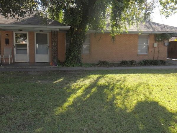 1011 Crescent Street , Denton, TX 76201