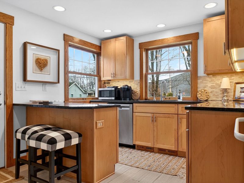 911 Devon Court, Troy, OH 45373 Photo 12