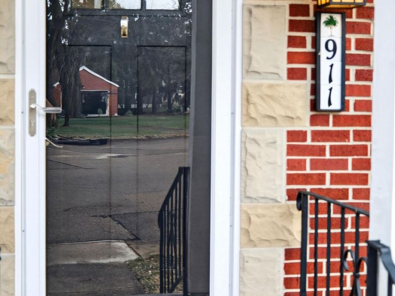 911 Devon Court, Troy, OH 45373 Photo 2