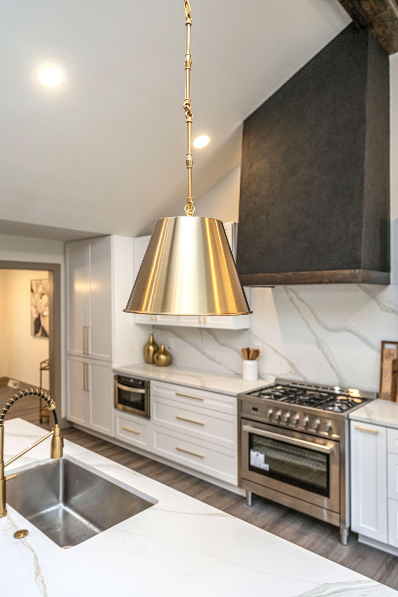 1561 Montclair Street Photo 21