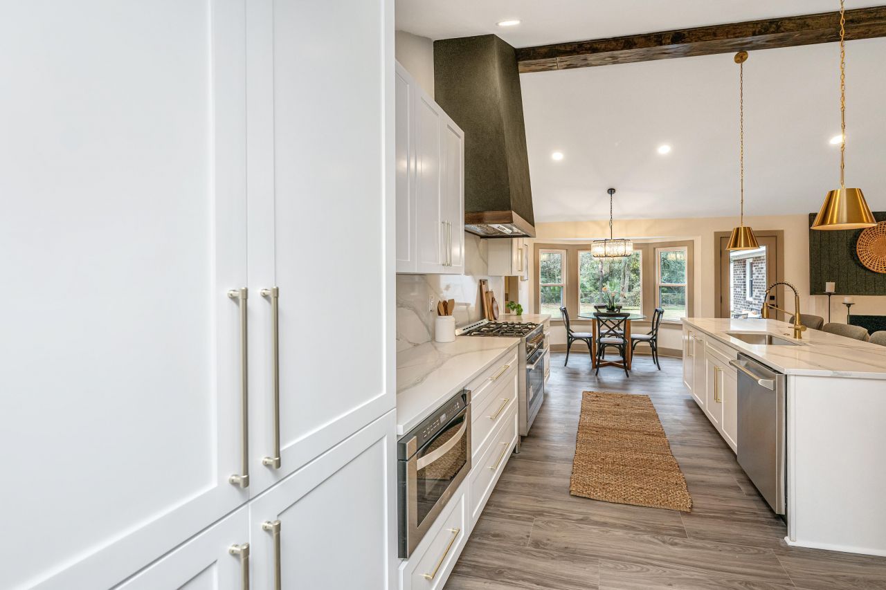 1561 Montclair Street Photo 26