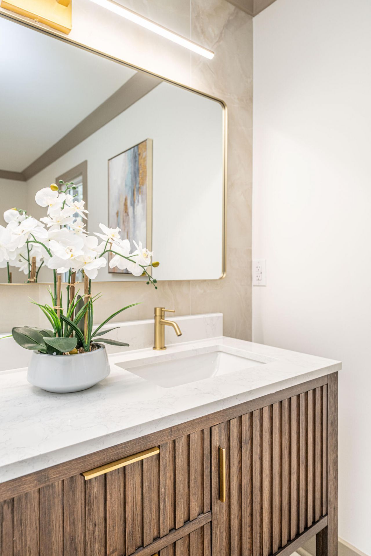 1561 Montclair Street Photo 35