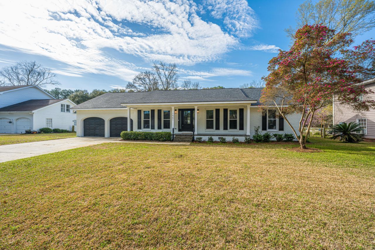 1561 Montclair Street Photo 57