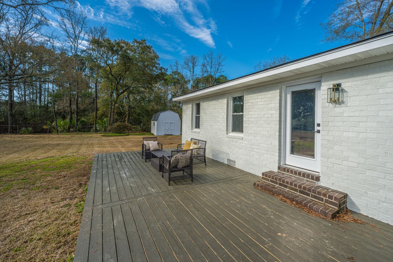 1561 Montclair Street Photo 68