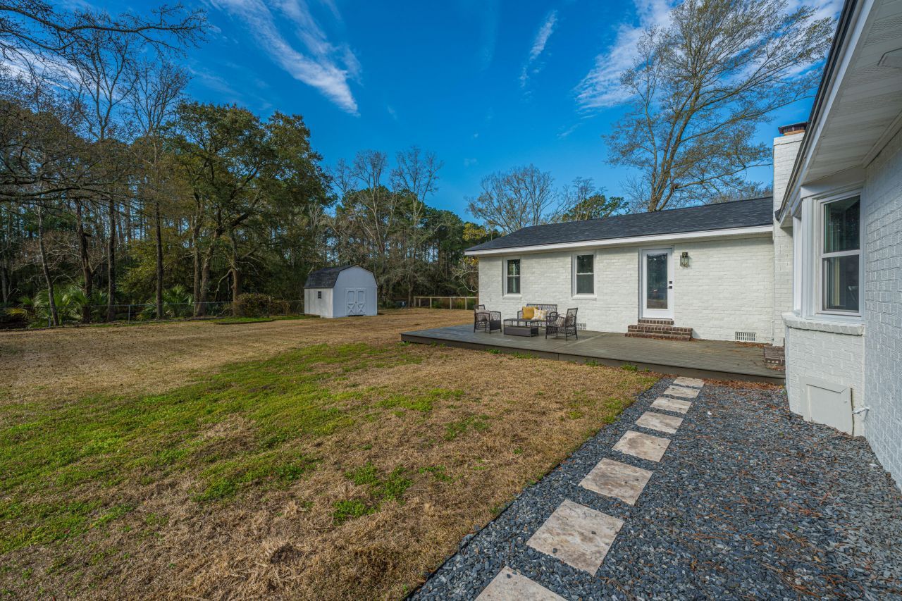 1561 Montclair Street Photo 71