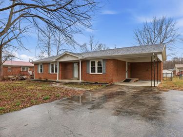 226 Airport Road, Stanton, KY 40380