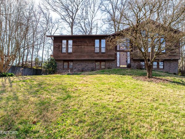 9924 Sierra Vista Lane, Knoxville, TN 37922