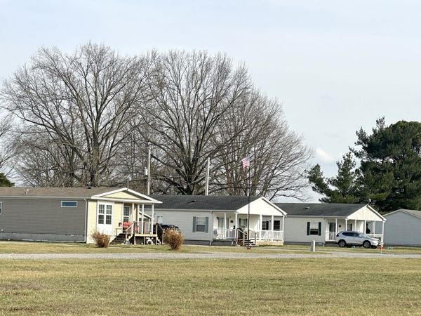 111 Devan Drive , Murphysboro, IL 62966