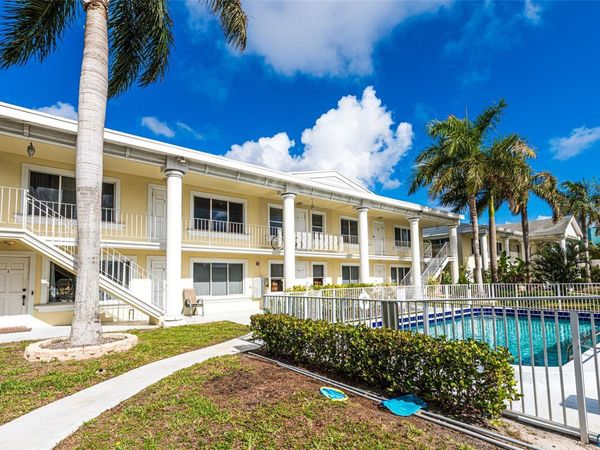 4525 NE 21st Ave, Unit 7, Fort Lauderdale, FL 33308