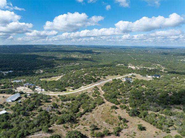 394 Vail River RD, Dripping Springs, TX 78620