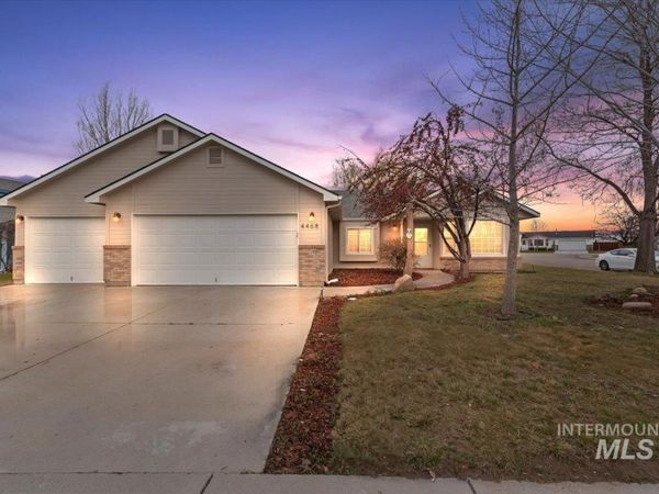 4468 S Pinerest Way, Boise, ID 83716