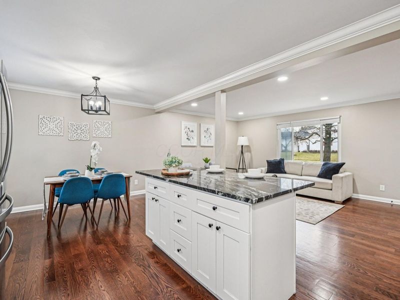 2899 Granada Hills Drive, Columbus, OH 43231 Photo 10