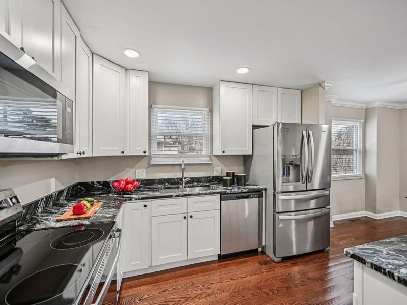 2899 Granada Hills Drive, Columbus, OH 43231 Photo 14