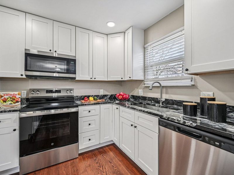 2899 Granada Hills Drive, Columbus, OH 43231 Photo 15