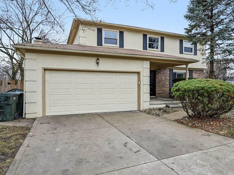 2899 Granada Hills Drive, Columbus, OH 43231 Photo 2