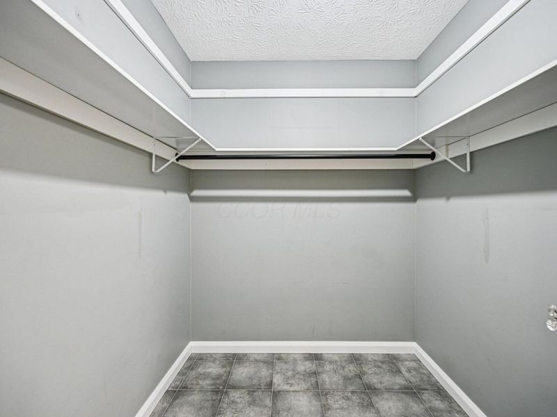 2899 Granada Hills Drive, Columbus, OH 43231 Photo 23