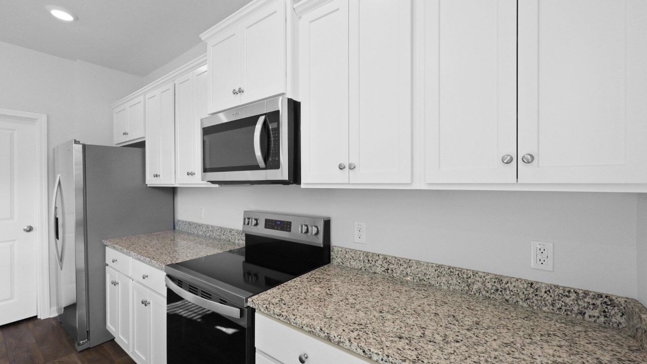 153 Cantley Way Photo 10