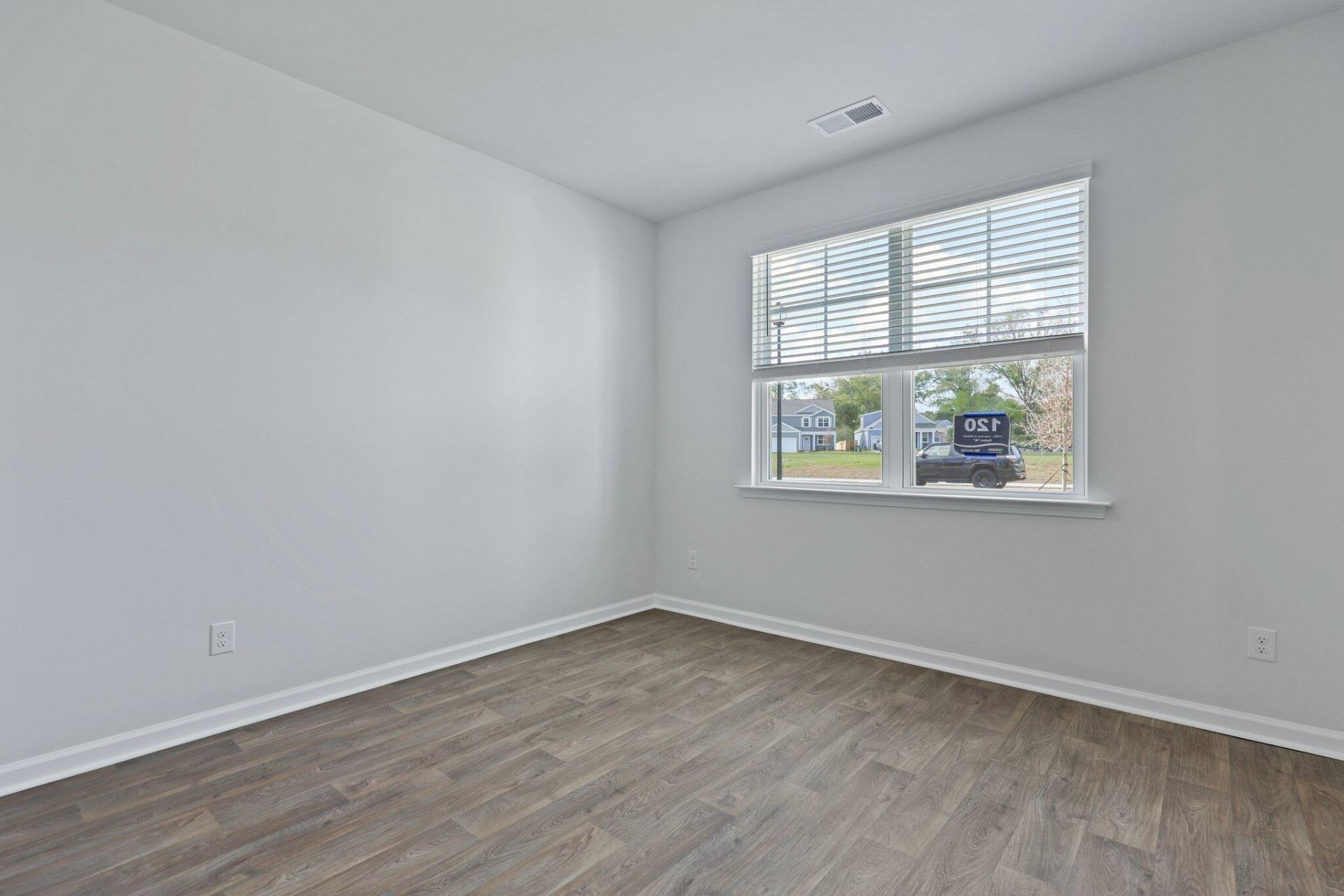 153 Cantley Way Photo 19