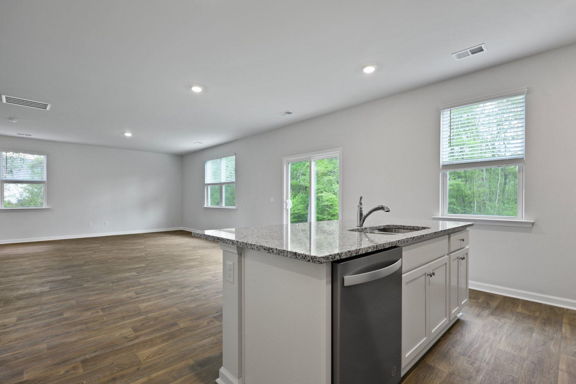 153 Cantley Way Photo 9