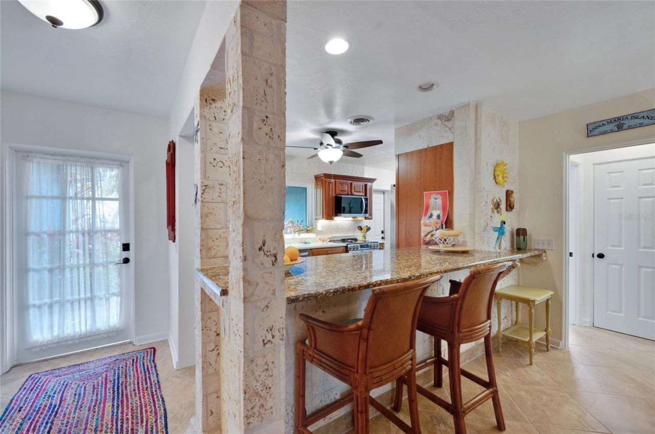 504 58th Street, Holmes Beach, FL 34217 Photo