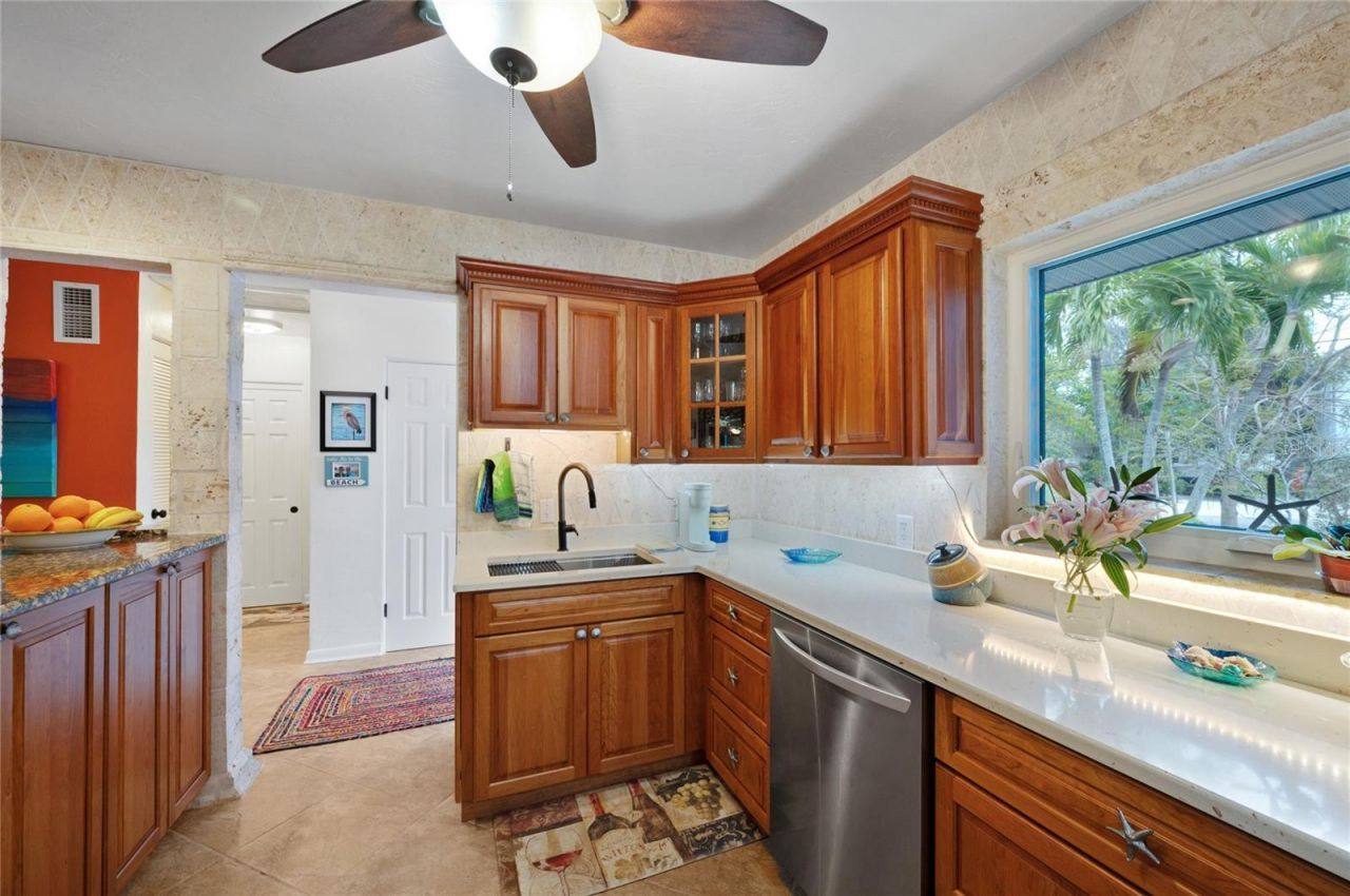 504 58th Street, Holmes Beach, FL 34217 Photo