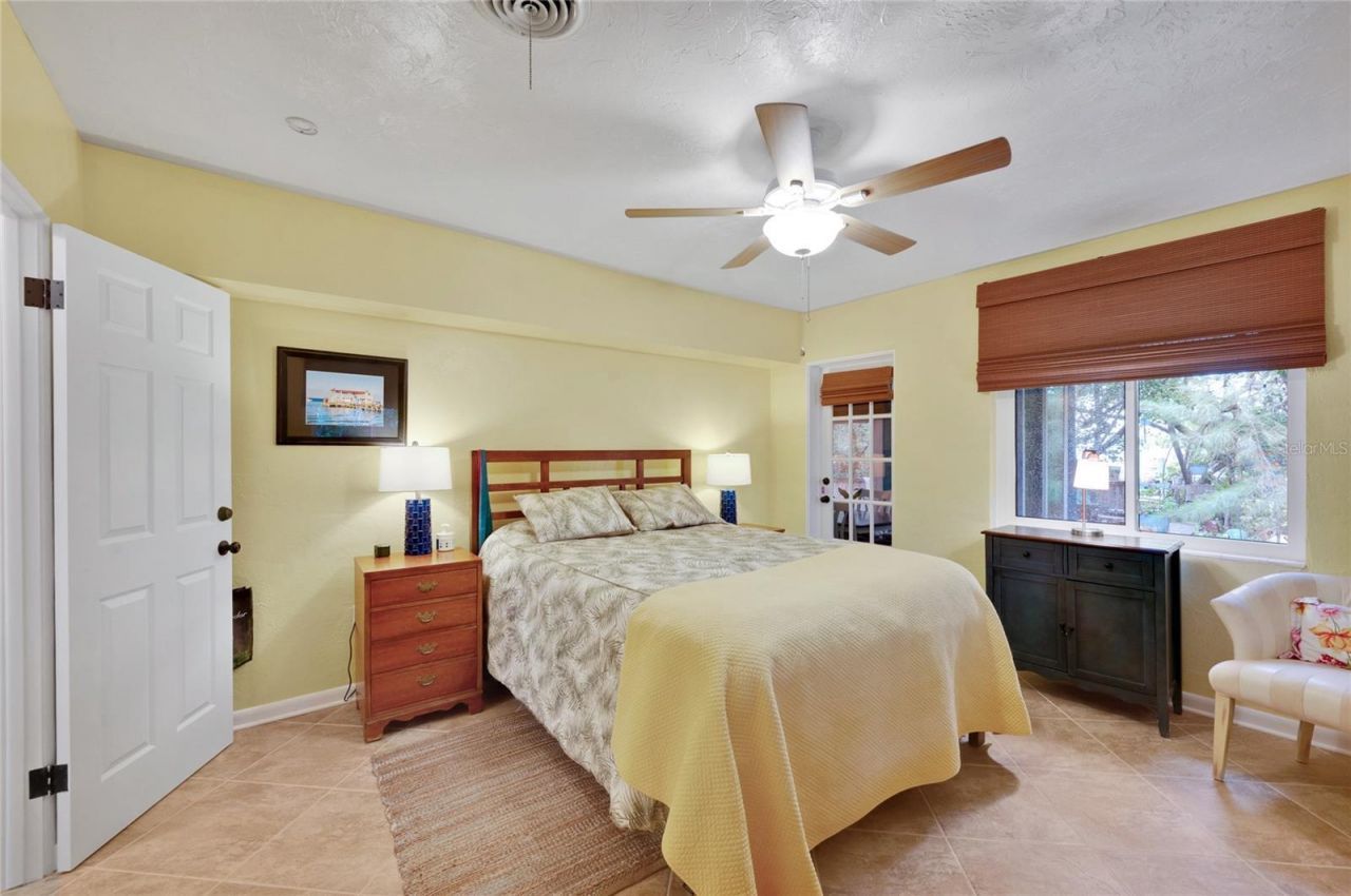 504 58th Street, Holmes Beach, FL 34217 Photo