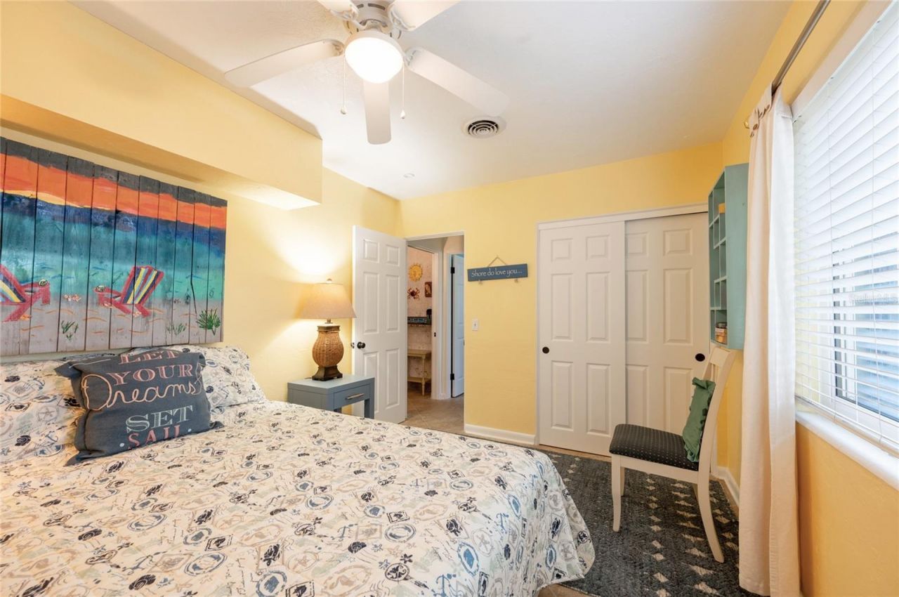 504 58th Street, Holmes Beach, FL 34217 Photo