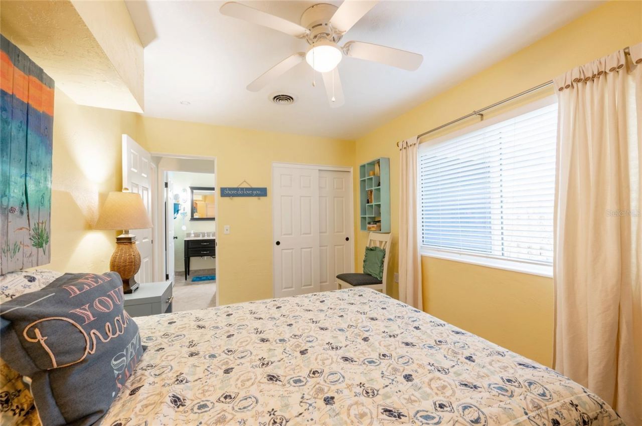 504 58th Street, Holmes Beach, FL 34217 Photo