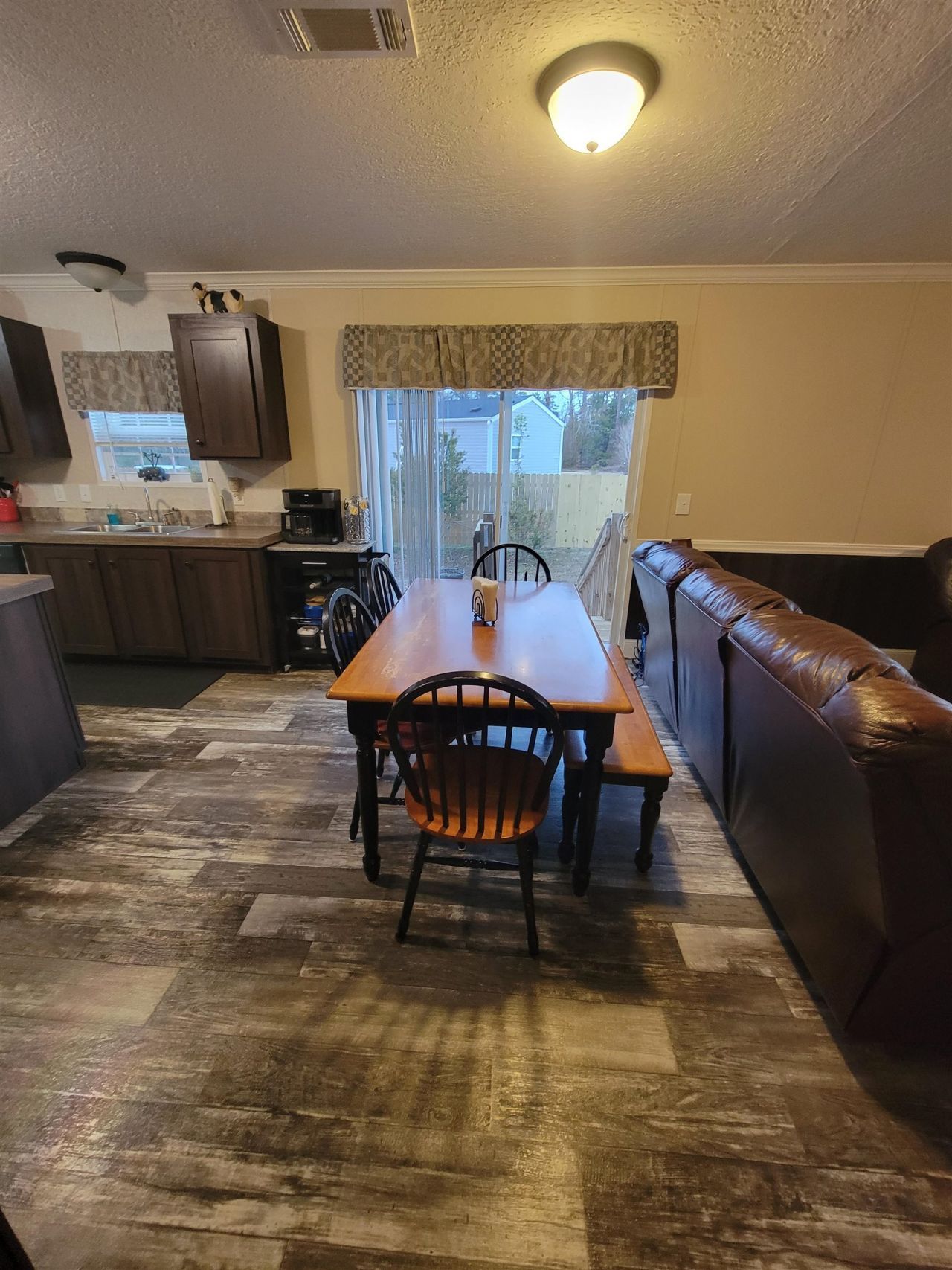 6350 Morris Pl. Photo 7