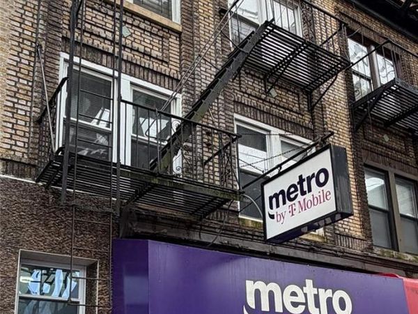 11918 Jamaica Avenue , Richmond Hill, NY 11418