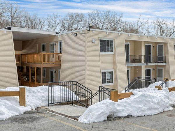 417 Fox Run Lane , Carmel, NY 10512