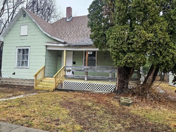 683 BAXTER Court, Canton, IL 61520