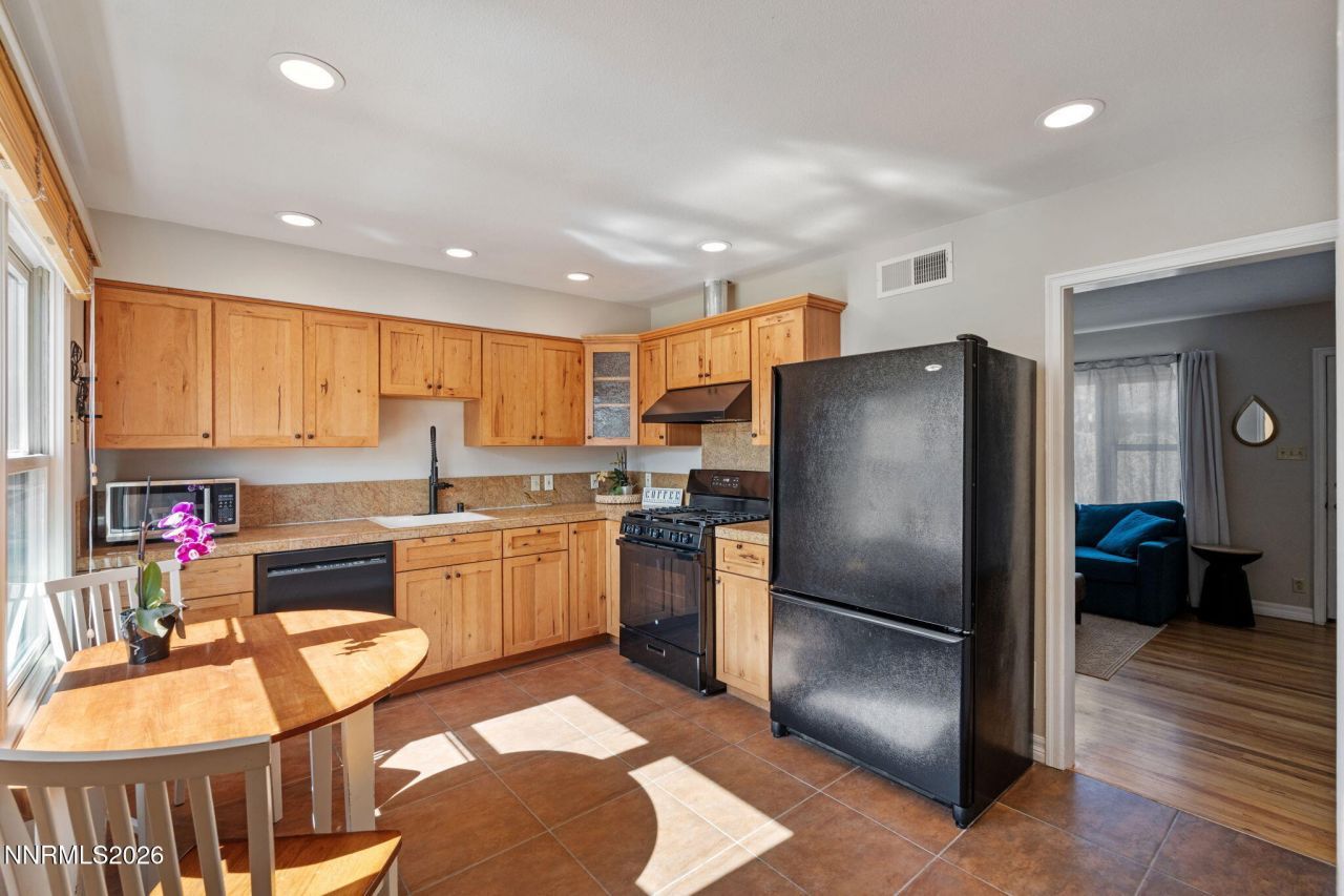 16 Raymond Drive, Reno, NV 89503 Photo