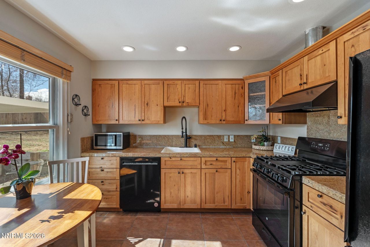 16 Raymond Drive, Reno, NV 89503 Photo