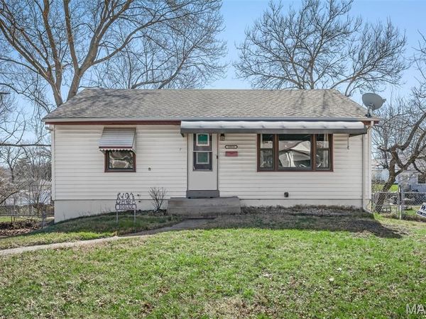 10832 Saint Henry Court, St Ann, MO 63074