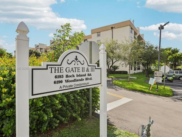 6190 Woodlands Blvd , Unit 213, Tamarac, FL 33319