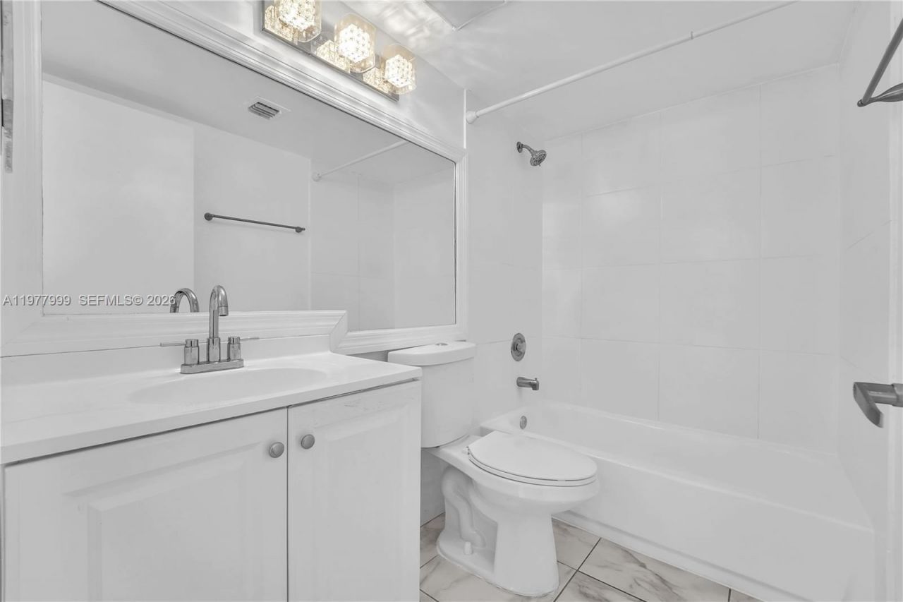 4654 NW 97th Pl , Unit 245, Doral, FL 33178 Photo