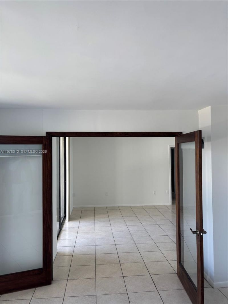 2333 Brickell Ave , Unit 1115, Miami, FL 33129 Photo