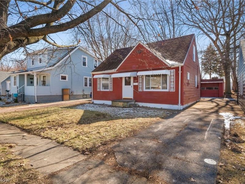 11829 Longmead Avenue, Cleveland, OH 44135 Photo 2