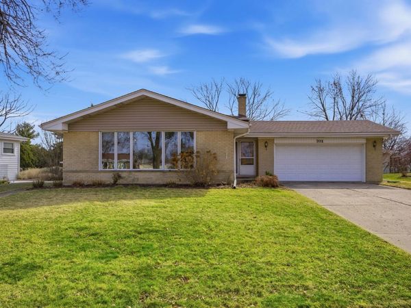 701 Preston Lane , Schaumburg, IL 60193