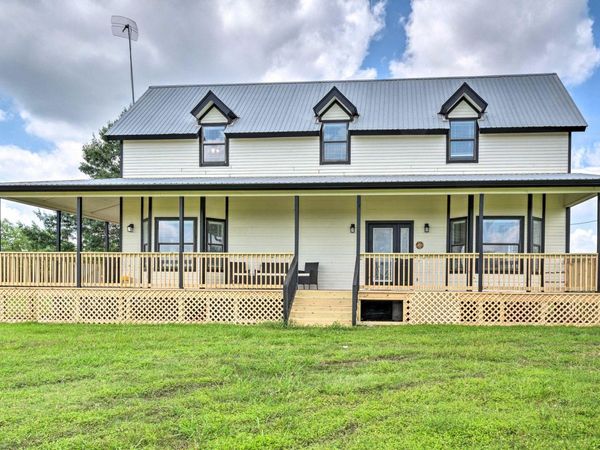 15805 Richards DR, Del Valle, TX 78617