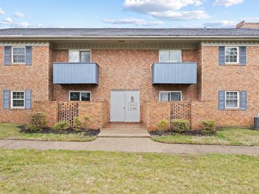 1032 Armstrong Mill Road, Unit B, Lexington, KY 40517