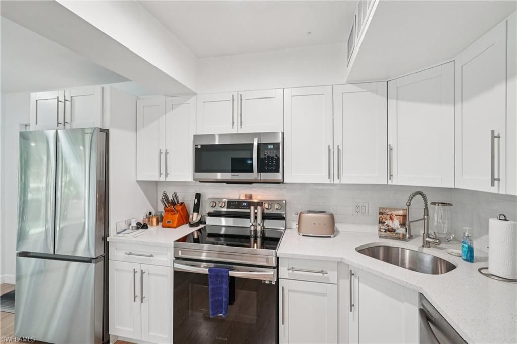 15 Bob O Link Ct, Unit 15A, Naples, FL 34105 Photo
