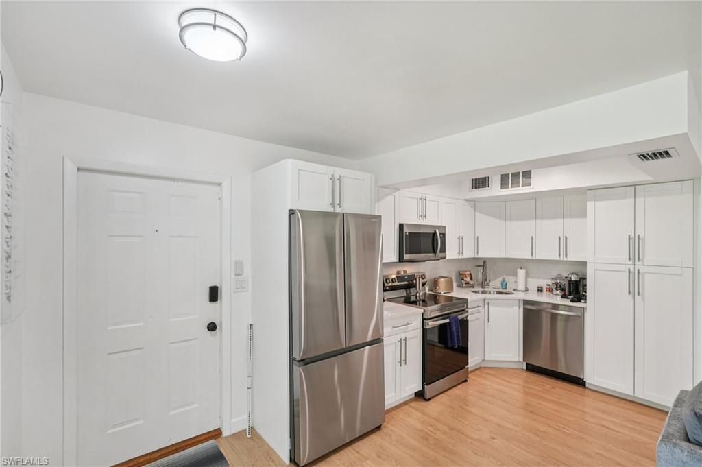 15 Bob O Link Ct, Unit 15A, Naples, FL 34105 Photo