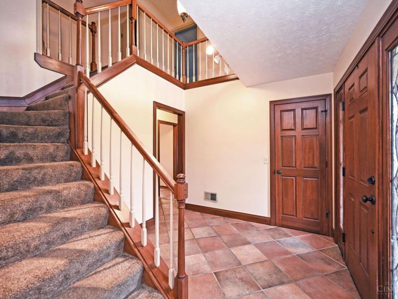 5339 Race Road, Cincinnati, OH 45247 Photo 4