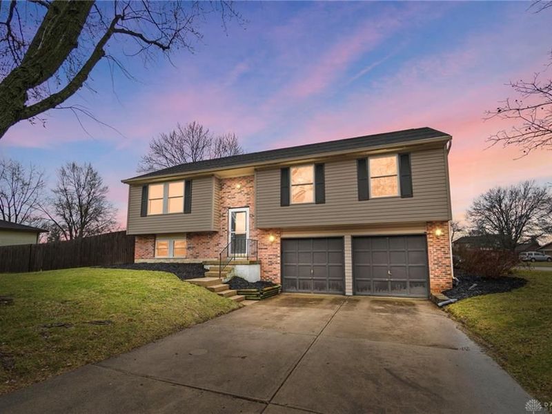 9881 Rose Arbor Drive, Centerville, OH 45458 Photo 1