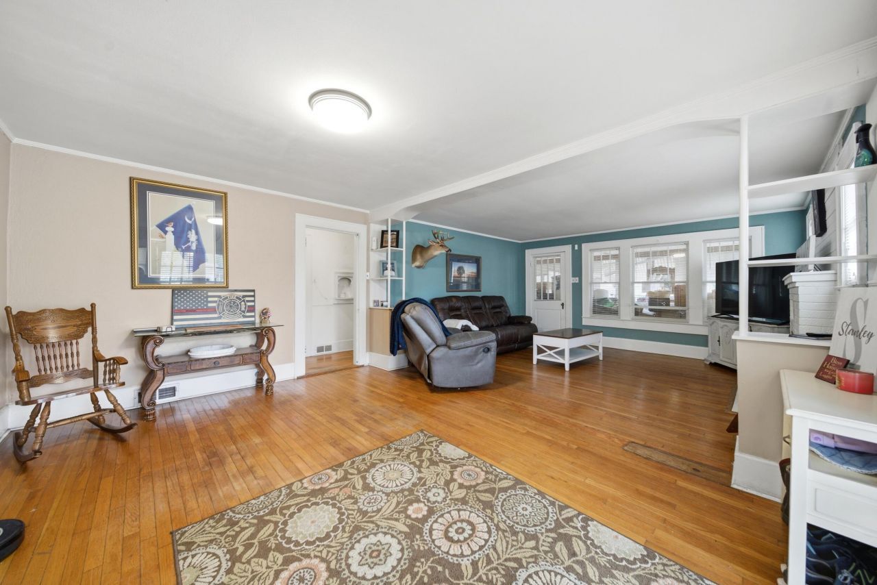 495 Barnwell Street Photo 5