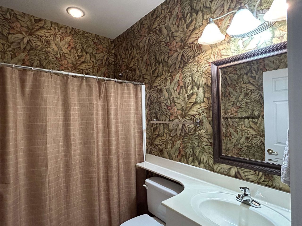 1008 Ray Costin Way Photo 26