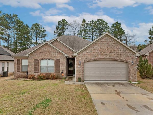 123 Nantucket Loop, Maumelle, AR 72113