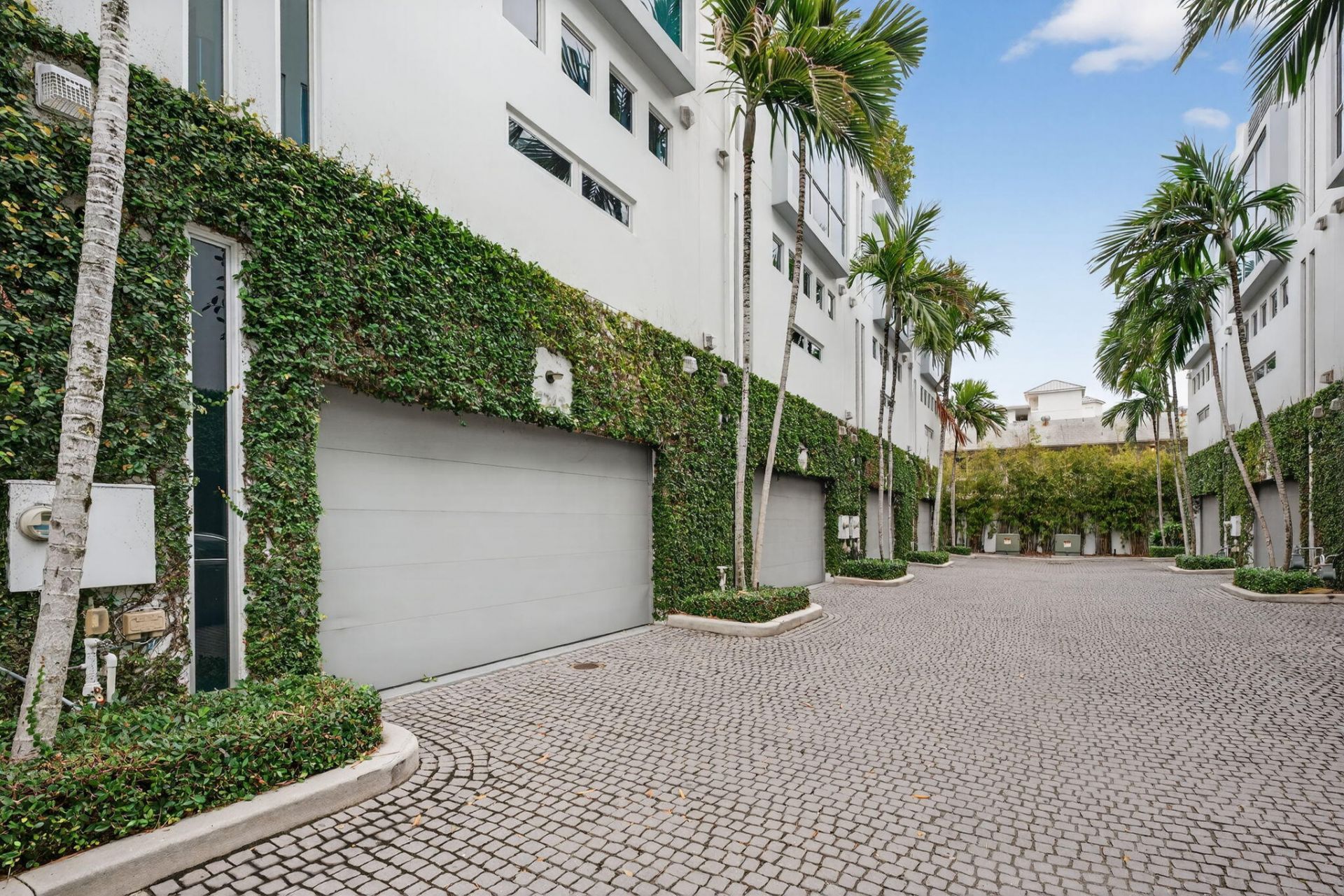 2743 NE 1st Street, Pompano Beach, FL 33062 Photo